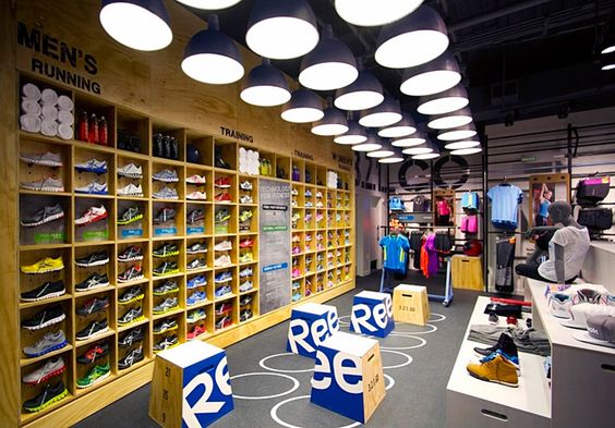 鄭州店面設(shè)計(jì)之櫥窗設(shè)計(jì)